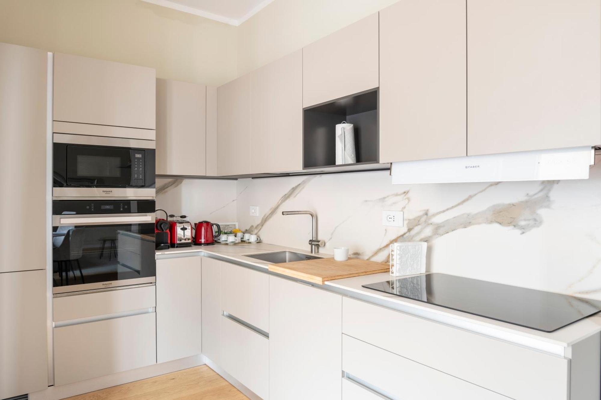 Heart Milan Apartments Duomo District ภายนอก รูปภาพ