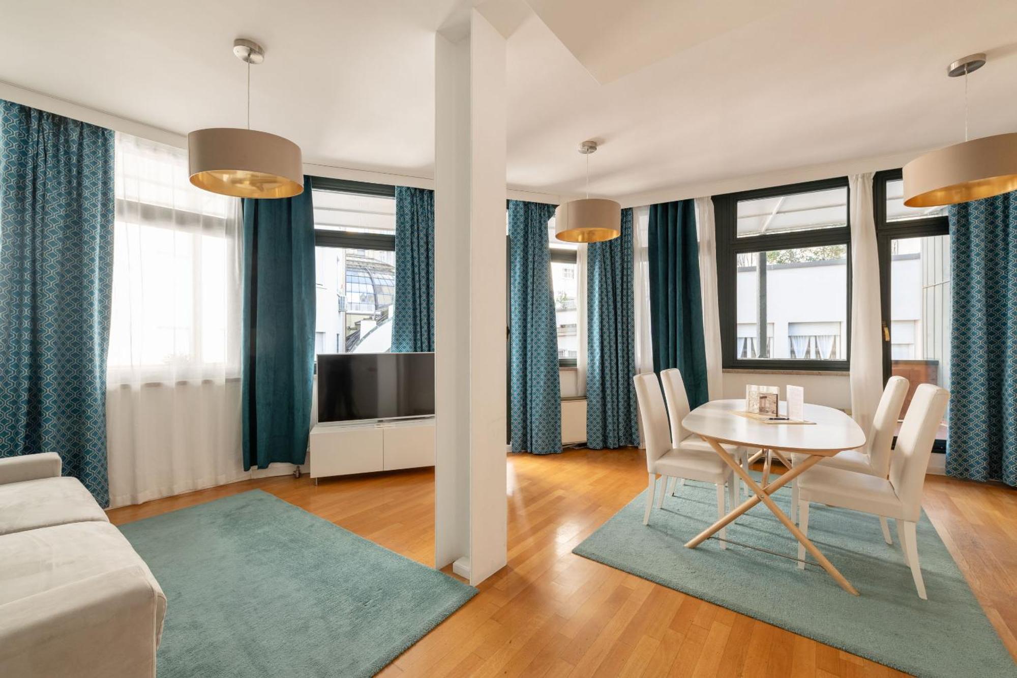 Heart Milan Apartments Duomo District ภายนอก รูปภาพ